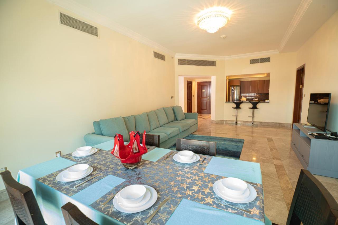 Apartamento Gorgeous 2Br In Fairmont Dubái Exterior foto